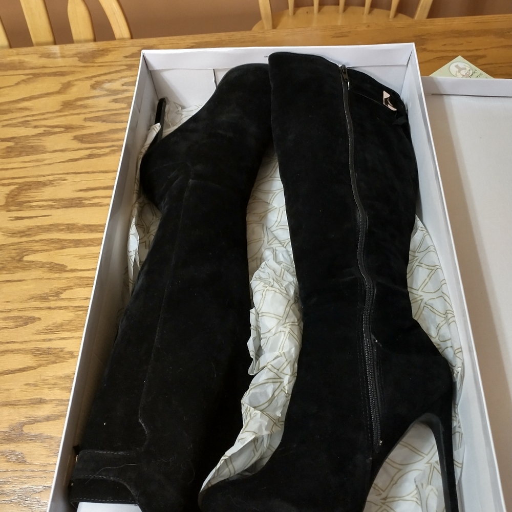 Venus boots